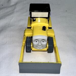 Thomas & Friends Byron Trackmaster 2009 Bulldozer Push Free Wheel Construction